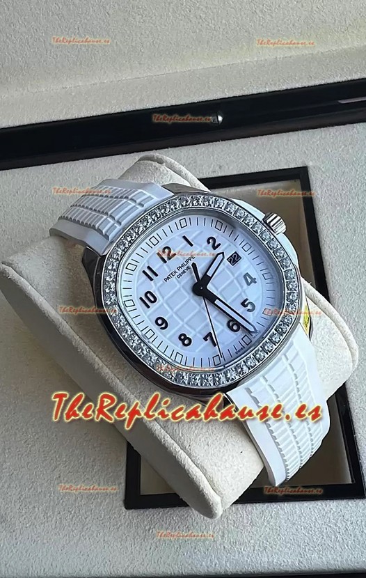 Patek Philippe Aquanaut 5267 Réplica Suizo Dial Blanco Dial en Acero Inoxidable Bisel Diamantes 38.5MM