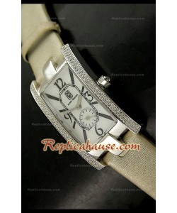 Harry Wenston Avenue C Reloj con Esfera Perla 