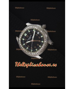 Patek Philippe Aquanaut Reloj Replica Suizo con Diamantes incrustados en la Caja